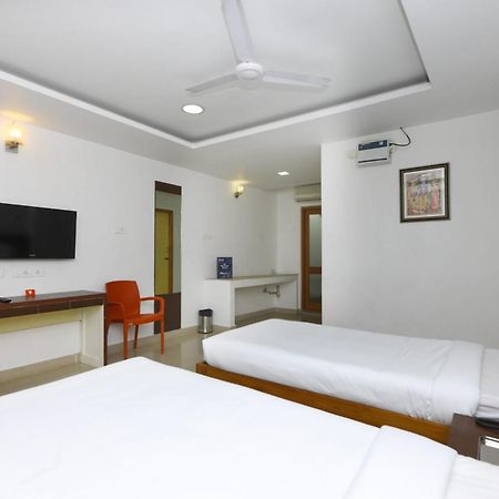 Hotel O Sri Bkm Guest House Τσενάι Εξωτερικό φωτογραφία